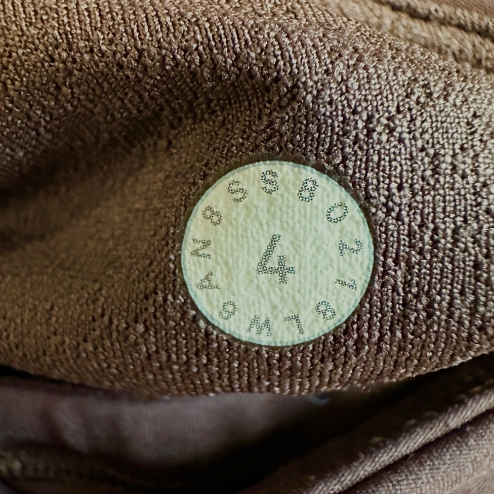 Lululemon Sz 4 Cropped Leggings -side pockets - Picture 8 of 10